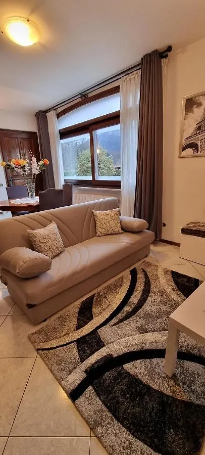 Casa Dei Fiori Apartment Carlazzo Italy