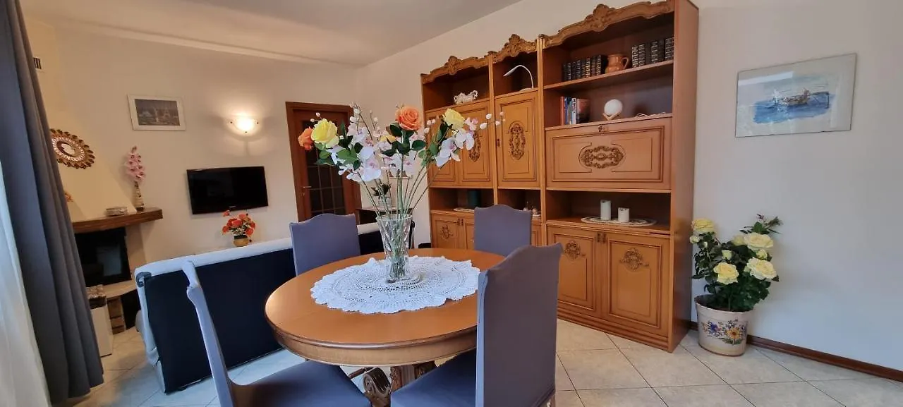 Casa Dei Fiori Apartment Carlazzo Italy