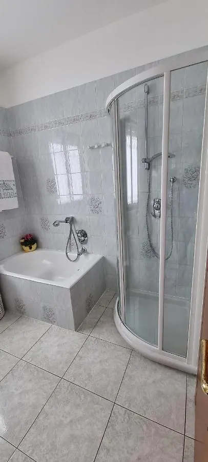 Casa Dei Fiori Apartment Carlazzo Italy