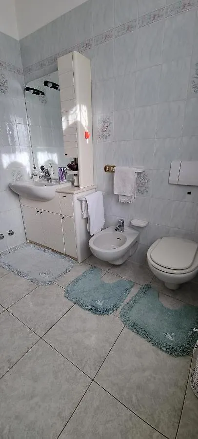 Casa Dei Fiori Apartment Carlazzo